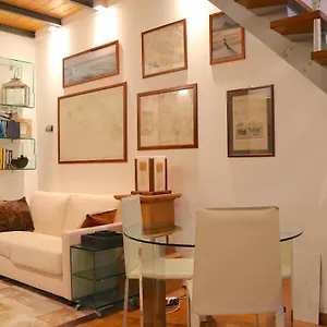 Charming In The Navigli District - 4 People , Milán Italia